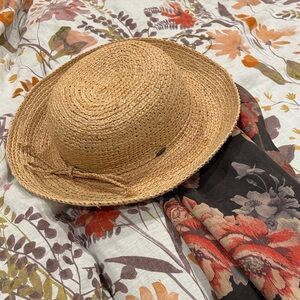 Stylish Tan Women's Straw Hat